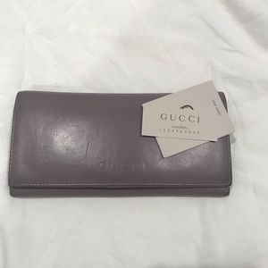 lavender gucci wallet